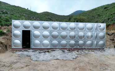 生活水箱與膨脹水箱對比